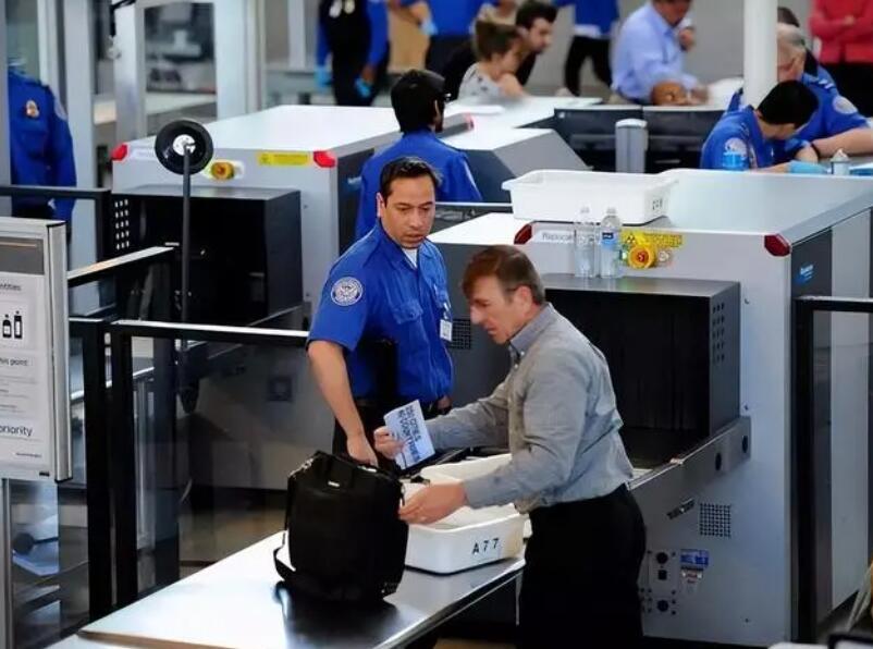 機場安檢門通道中害怕泄露隱私嗎？不用擔(dān)心-6.jpg