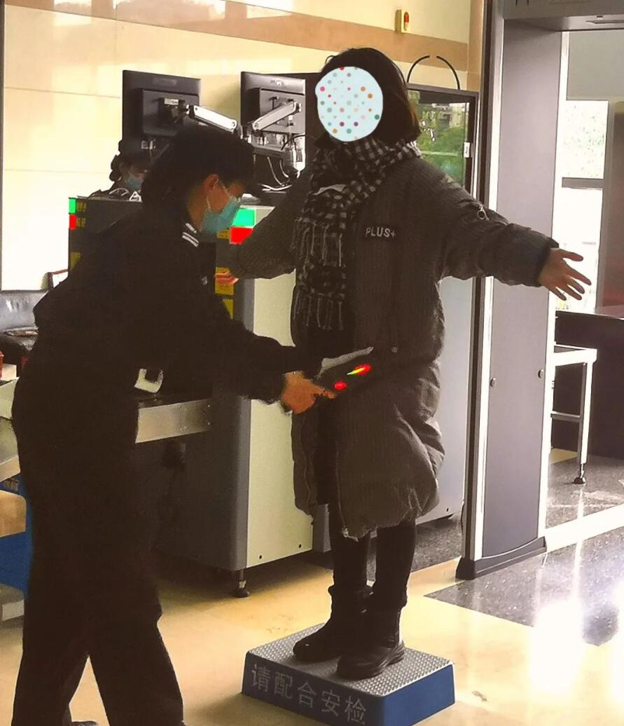 法院安檢為啥那么嚴？看完這幾張圖你就全明白了